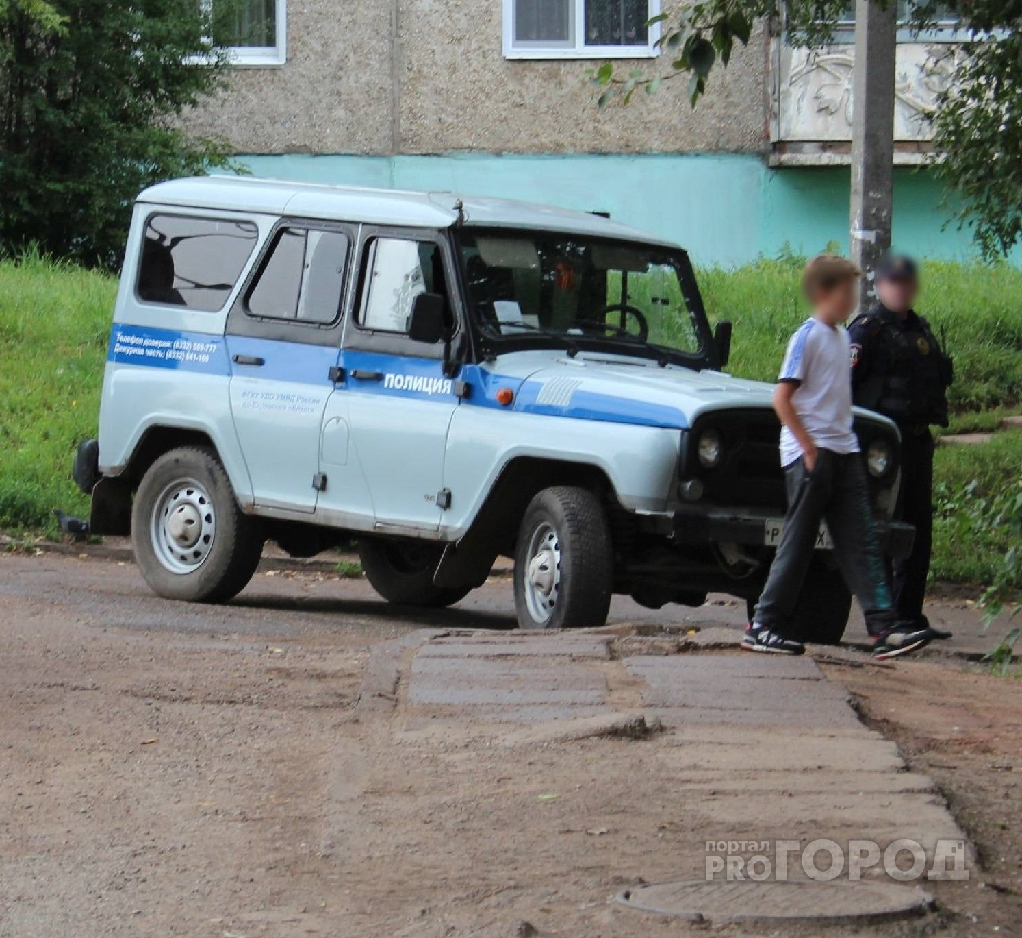 В чувашском селе женщина бегала с ножом за бывшим мужем, который уже был ранен