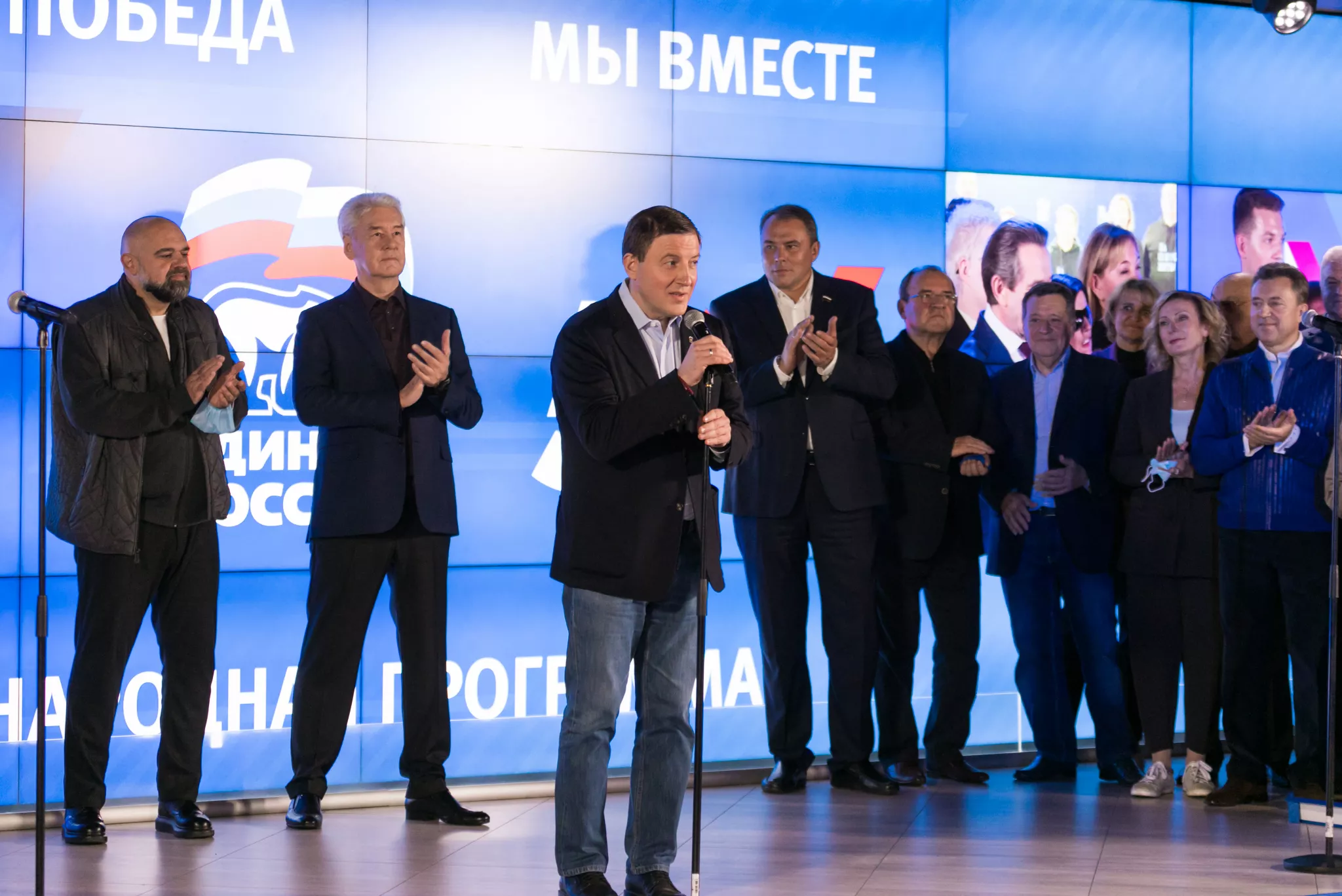 Фото к статье: Почти половина голосов избирателей отдана за “Единую Россию”