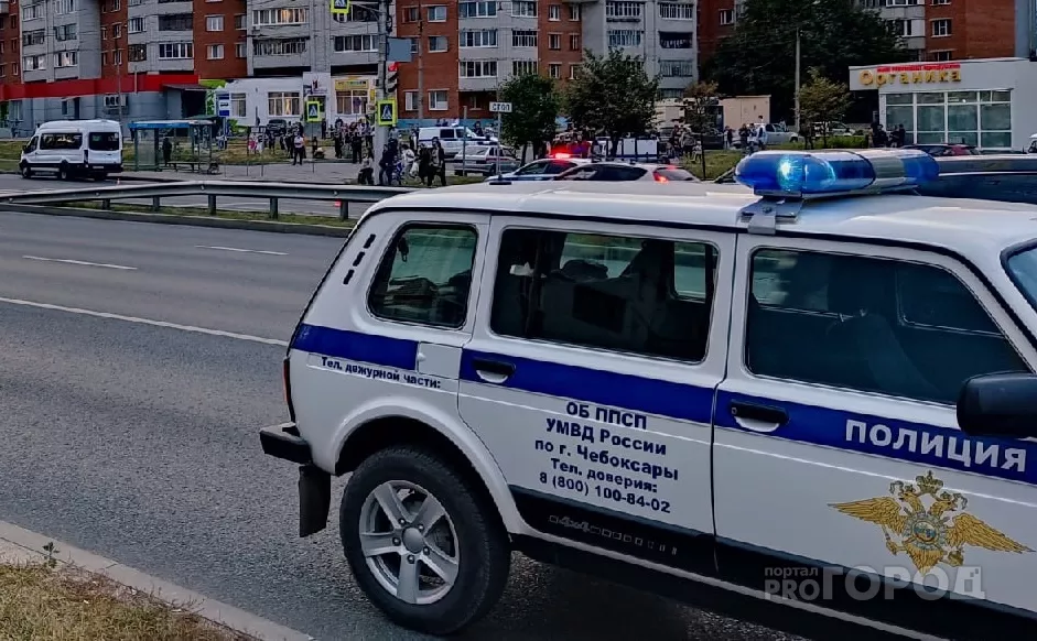 Фото к статье: Чебоксарец испугался за жизнь родных и перевел мошенникам 800 тысяч рублей