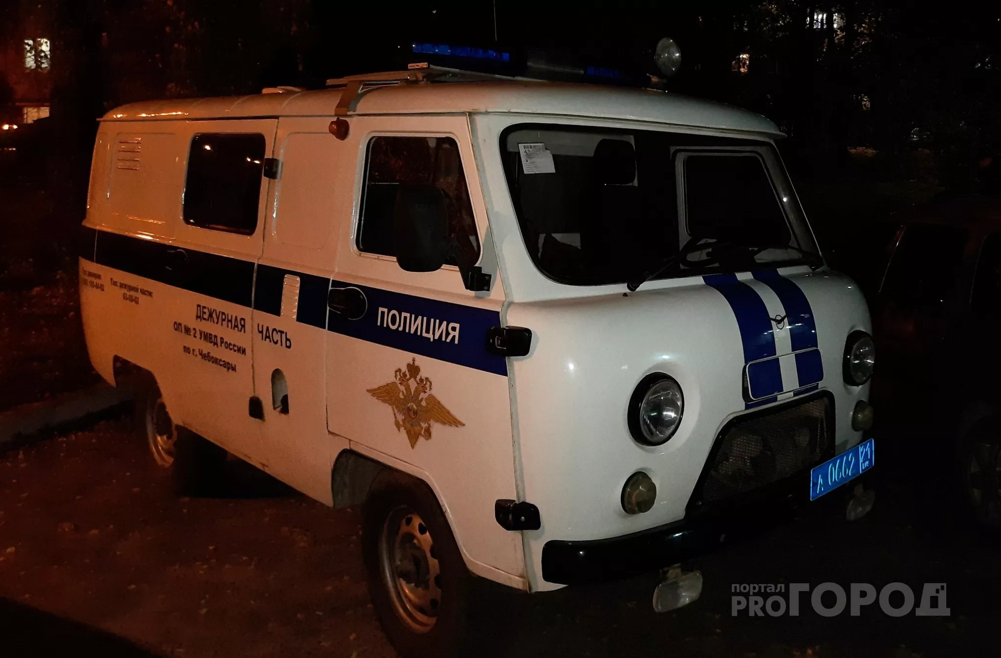 Фото к статье: Полиция задержала группу воров: только конфет и оливкового масла набрали почти на 13 тысяч рублей
