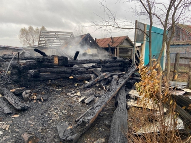 Во время пожара в Батыревском районе сгорели четыре человека