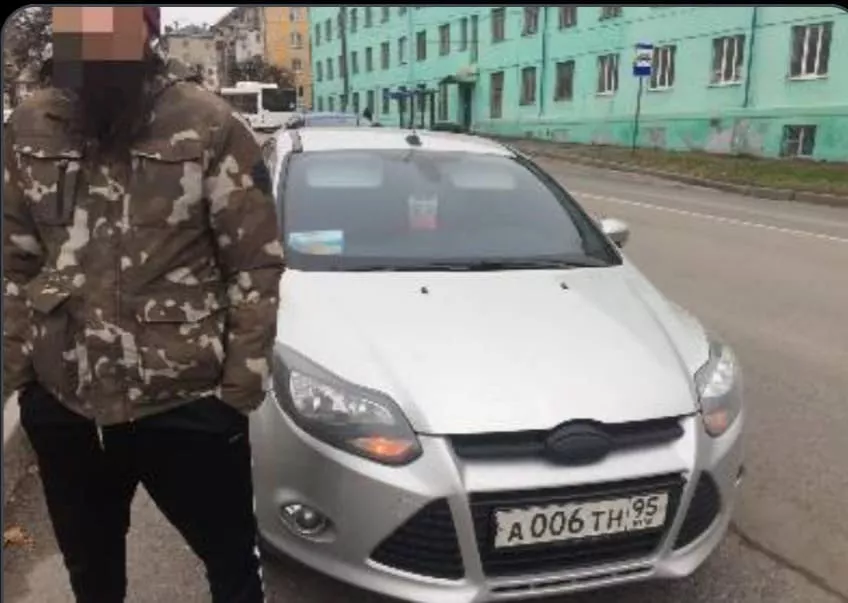 Фото к статье: В Чебоксарах водитель вылетел на встречку и сбил пешехода на "зебре"