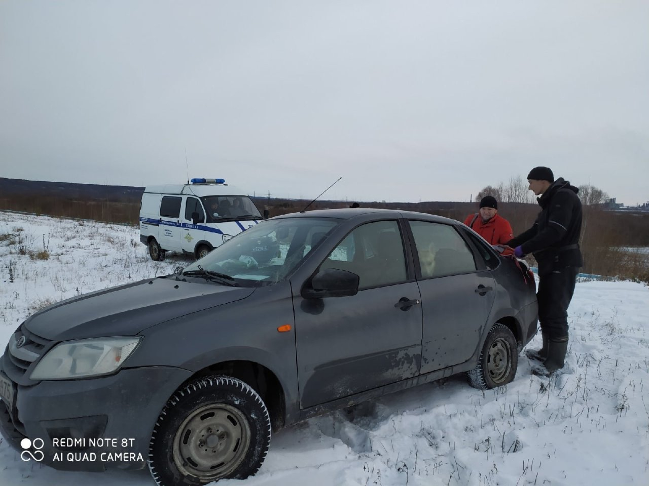 На окраине Новочебоксарска поисковики нашли мертвую женщину, которую искали почти сутки