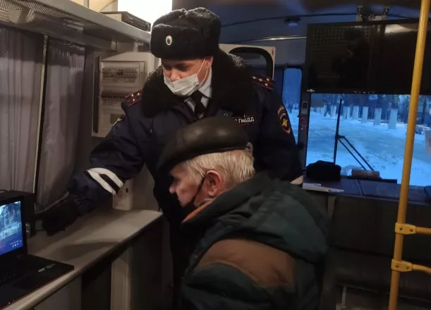 Фото к статье: Чебоксарские полицейские за день нашли 140 нарушителей