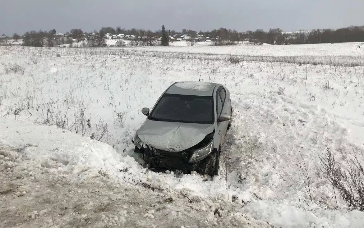 Фото к статье: В Моргаушском районе "Киа" догнала "Форд": пострадал 7-летний ребенок