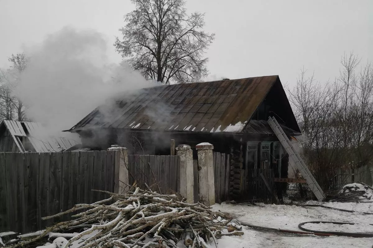 Фото к статье: В Чувашии на женщине загорелась одежда, спасти ее не удалось