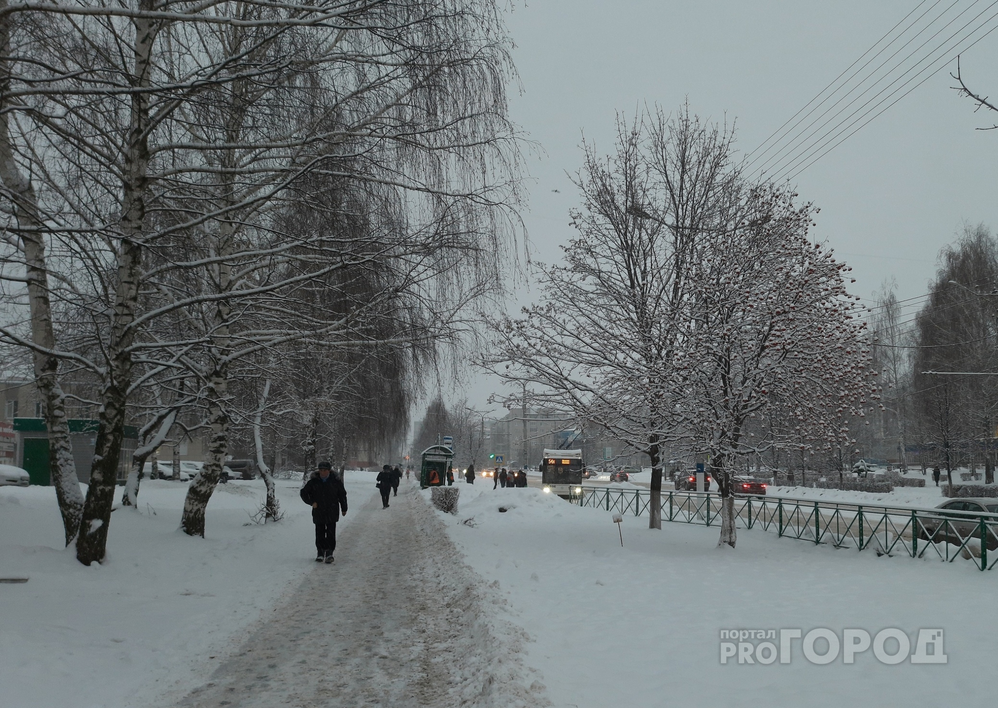 Снег 1 градусов. Потепление в Чувашии. Тюмень апрель 2014 снегопад. Снег 1 июня Чебоксары. Снег в Чебоксарах февраль 2024.