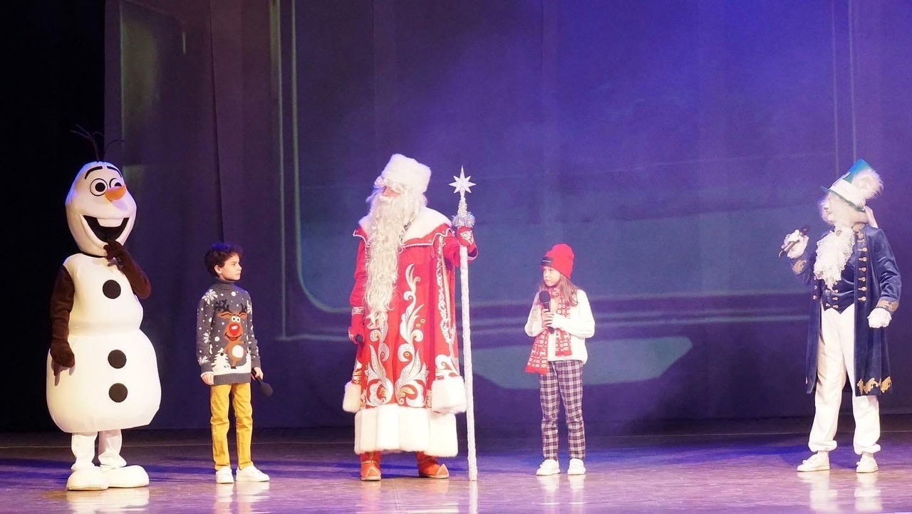 ДК «Салют» приглашает детей и взрослых на новогоднее шоу