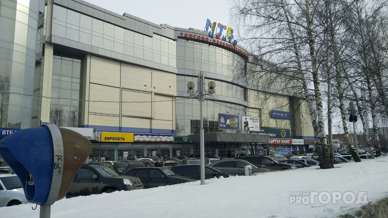В Чувашии подростков без сопровождения взрослых не будут пускать в торговые центры: Николаев готовит указ