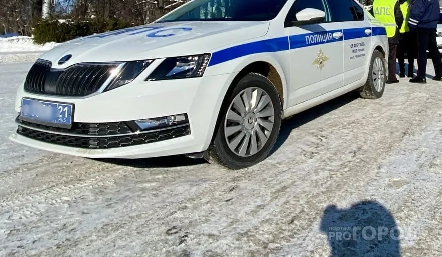 Фото к статье: По дороге в школу пятиклассника сбила "Мазда": ребенок шел по пешеходному переходу