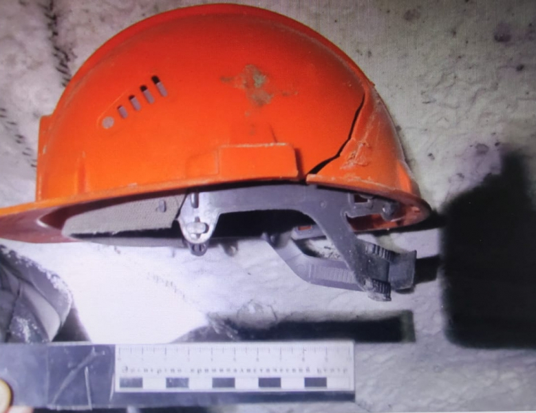 На стройке в Чебоксарах погиб монтажник: парня придавила бетонная лестница