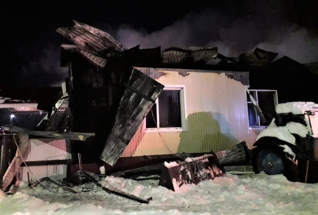 Ночью в Батыревском районе сгорел сельский магазин