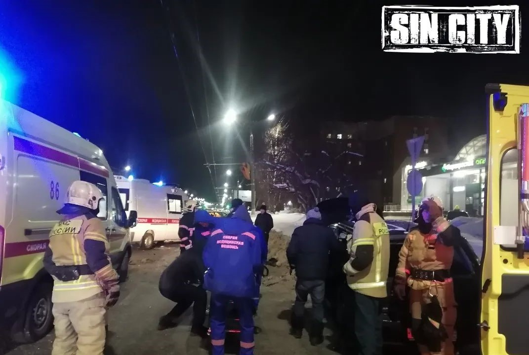 В ночной аварии в Чебоксарах пострадали четыре пассажира