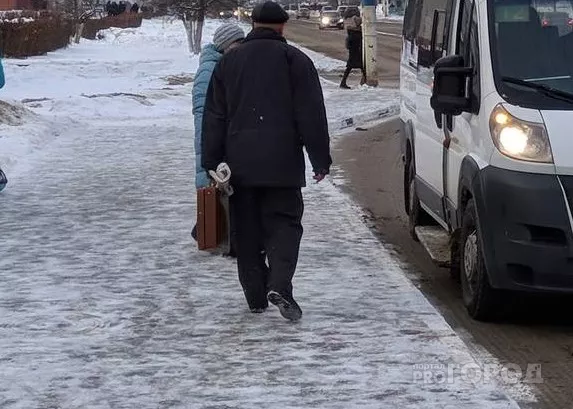 Фото к статье: Чебоксарец не пользовался кредитками, а на них накопился долг