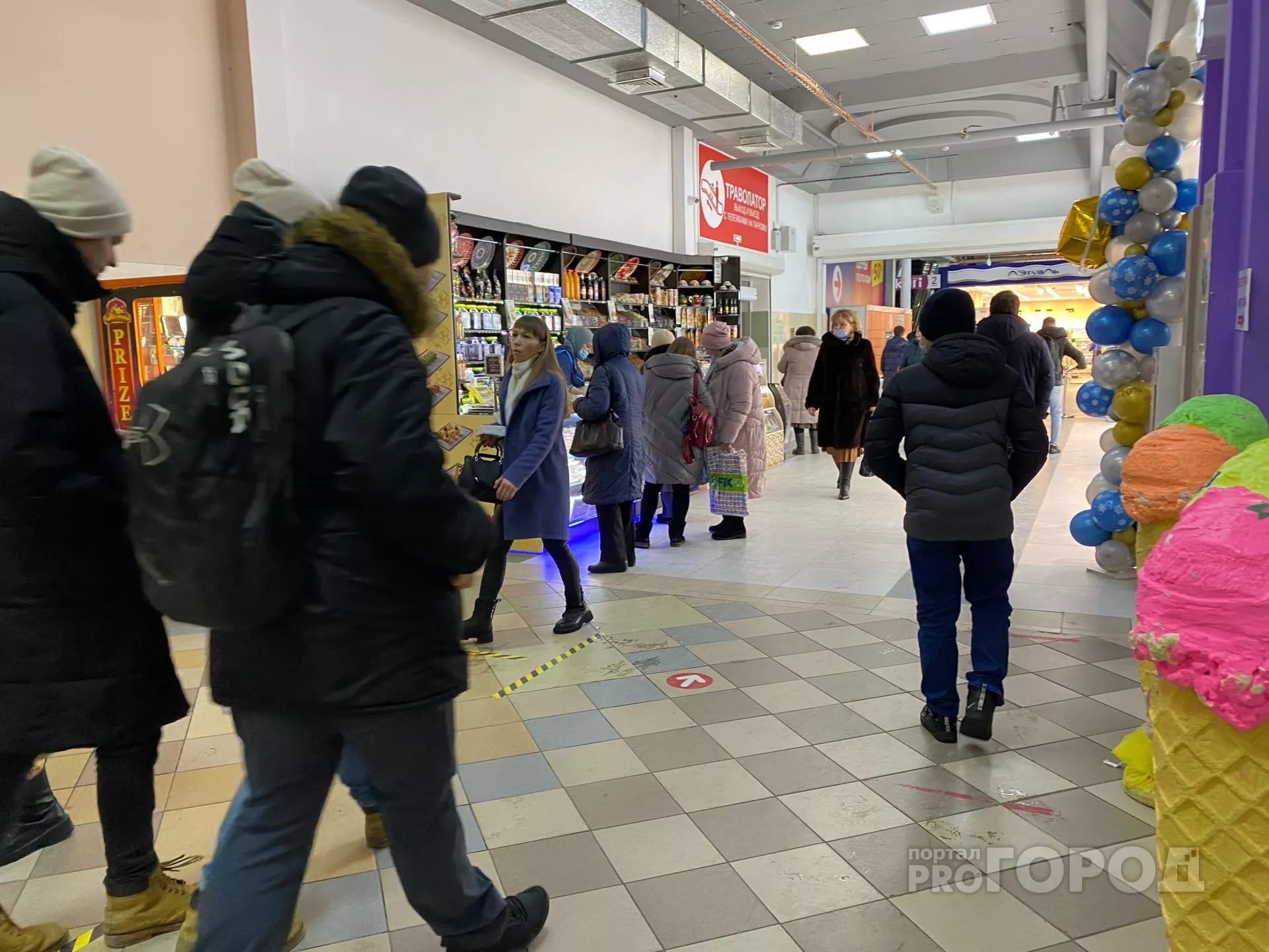 Фото к статье: В торговых центрах из-за напряженной ситуации с коронавирусом запретят работу игровых зон для детей