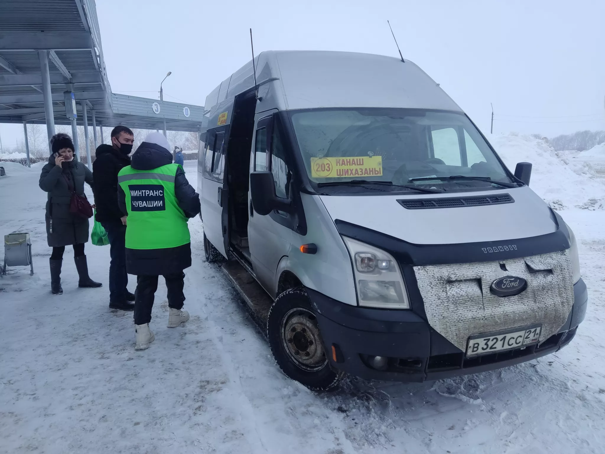 Фото к статье: Чиновники недовольны канашскими маршрутками: в салонах грязь, и мало автобусов