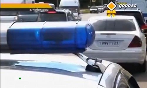 Федеральный телеканал показал сюжет о многочисленных нарушениях "Мерседеса" на дорогах Чебоксар