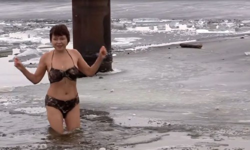 В Чебоксарах открыт зимний сезон купания