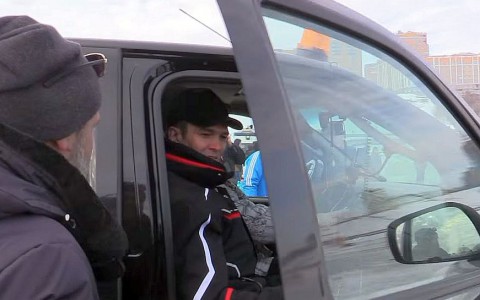 Горожане вновь заметили, что Игнатьев не пользуется ремнями безопасности