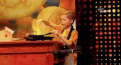 9-летний чебоксарец одновременно пел и готовил блины в шоу на "Пятнице!"