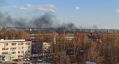 В Чебоксарах в небе над агрегатным заводом поднялись клубы черного дыма