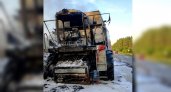 В Чувашии пламя полностью уничтожило комбайн за несколько миллионов рублей