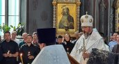Митрополит Савватий проводит панихиду по усопшему главе Чебоксар