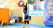 Чувашская девушка подняла 166 кг и взяла "золото" в Минске