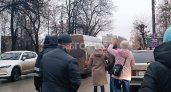 Под гул машин первую команду срочников проводили из Чебоксар