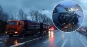 На трассе М-7 иномарка столкнулась с КамАЗом, груженным зерном