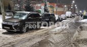 Авария на водопроводе в Чебоксарах: топит дворы около школы № 1
