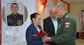 В Вурнарском районе родителям погибшего бойца передали орден Мужества