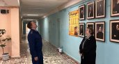 В протекающую чебоксарскую школу пришли с проверкой: "Ведерки стоят в коридоре"