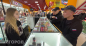 В Чебоксарах устроили облаву на торговцев жижами и вейпами в крупном ТЦ