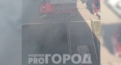 В Новочебоксарске горит общежитие