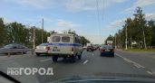 В Ядрине два подростка завели легковушку отверткой и угнали