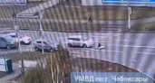 Утром в Чебоксарах на пешеходном переходе Toyota сбила 20-летнюю девушку