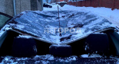 В Чебоксарах прокуратура устроила проверку УК, допустившей падение снега на Volkswagen Polo
