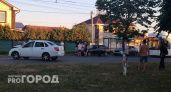 В Чебоксарах в Южном поселке столкнулись два авто: есть пострадавшие