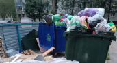 Чебоксарцы продолжают массово заваливать регоператора жалобами на горы мусора 