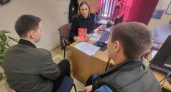 В Чебоксарах задержали школьников, оплевавших зеркало в лифте