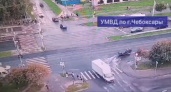 В Чебоксарах грузовая "Газель" сбила ребенка на пешеходном переходе: водитель попытался его объехать