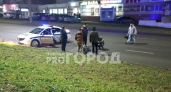 В Чебоксарах женщина попала под авто, переходя улицу не по пешеходному переходу