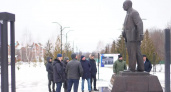 В один день в Чувашии откроют сразу два памятника: чиновнику и погибшим на СВО военнослужащим