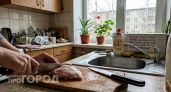 Хватит это делать: почему мытье мяса под краном превращает вашу кухню в зону биологического заражения