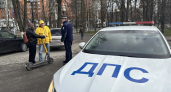 Дорожные инспекторы провели рейд среди самокатчиков Чебоксар и напомнили им ПДД