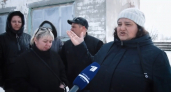 Жители дома-призрака из Козловки приехали на "Мужское/Женское": "Администрация ждет нашей смерти"