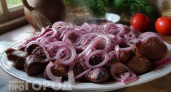 Самый вкусный рецепт маринованного лука: использую для шашлыка, домашнего бургера или в салат 