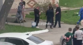 В Новых Лапсарах задержали мужчину, гулявшего по двору в чем мать родила 