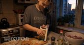 Перестаньте просто резать лук для шашлыка: раскройте его сок по этой методике для идеальной мягкости мяса
